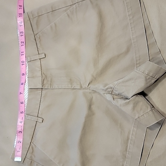 Uniqlo Size 4 Khaki Chino Shorts, Gently Used Condition - Picture 3 of 10